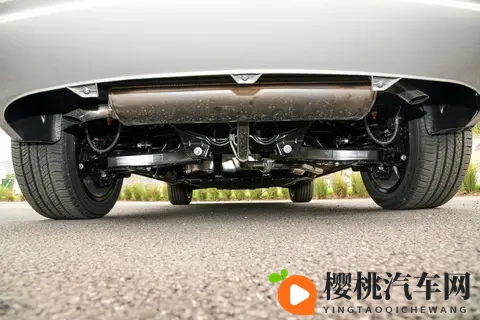 限时换新价1198万,纯电续航230km,第三代蓝电E5 PLUS是否值得买-2