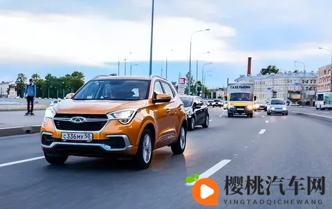 出口下跌49%!中国汽车在俄罗斯市场“遇冷”,适配性或是突破口-1