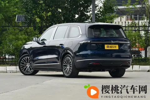 家庭出行就选深蓝S09,空间大、配置高、动力强,性价比还超高!-2