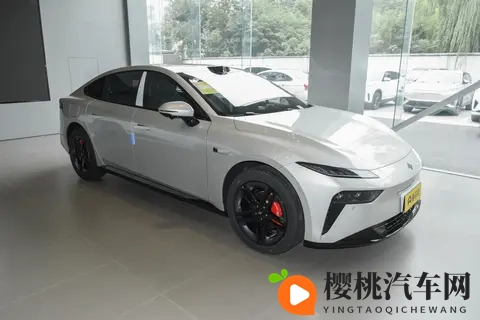 全系标配激光雷达+高通骁龙8295芯片，东风奕派eπ007+上市，香吗-2