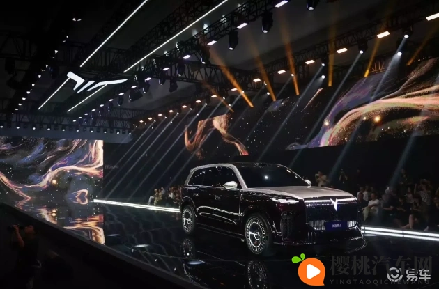 女初高中拍击打屁股：初高中女生遭遇不当体罚事件-1