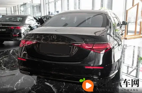 售价2496万元起，2026款迈巴赫S 580_680上市，配置调整-1