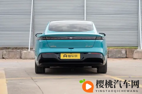 15万左右想买纯电车?这款新车能上绿牌,动力、配置都均衡-1