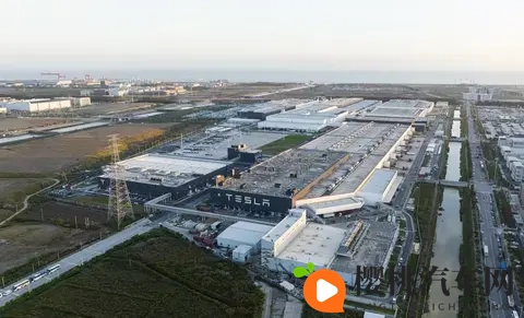 特斯拉Model Y长续航后驱,多花25万买大电池?-3