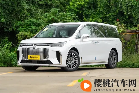 谁懂啊!26 款岚图梦想家把 12 分钟快充和鸿蒙智能焊在 MPV 里了-2