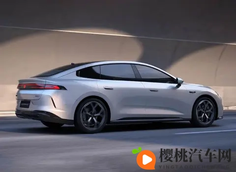 产品力、价值感均越级,长安启源A06 1099万起售-3