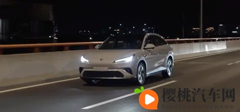 试完极狐T5,感觉之前看的车不香了-3