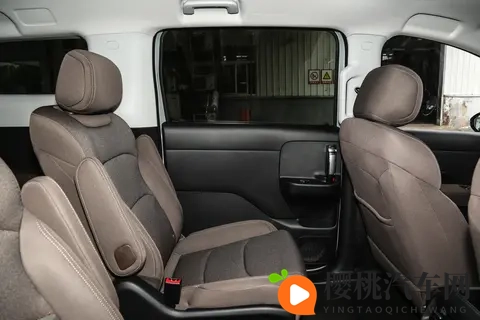 一车三动力,好开又好坐的星光730才是“真”全能舒享大7座-1