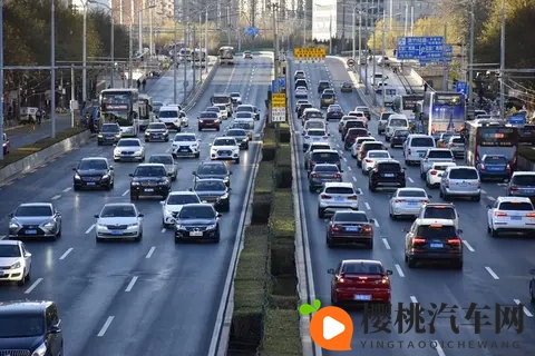 车轮上的城乡二元:破解北京车牌困局需向郊区倾斜-2