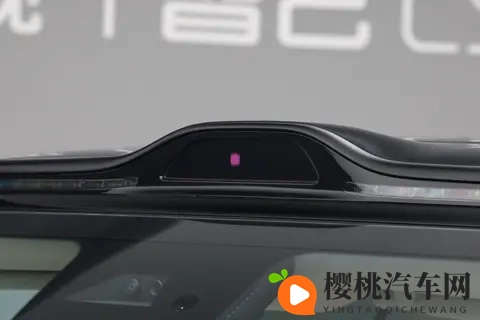 增程大6座上新 智己LS6和问界M8 谁更适合你-3