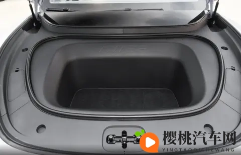 增程_纯电双动力,标配激光雷达,阿维塔06 Elite上市-2