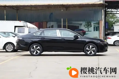 2026款大众迈腾B9实车曝光!配置多项优化,价格多少合适?-3