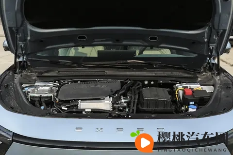 星纪元ES增程版Plus：15万级电动新秀的均衡表现-3