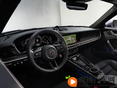 体育生自愿扒下给别人摸j：体育生自愿脱衣供他人抚摸-1