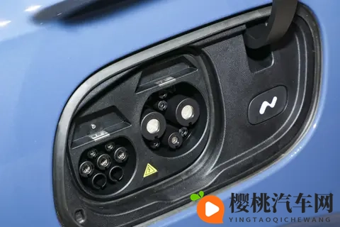 蔚来乐道L60四驱版,续航707km,四驱+无框车门,家用真香!-2