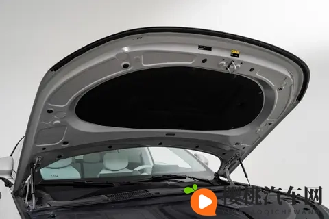 2025款星纪元ET：豪华安全大五座，能否赢得家庭用户芳心？-2