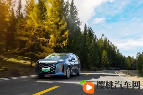 1968万就能拿下!比亚迪2026款夏上市,全家人都爱坐-1