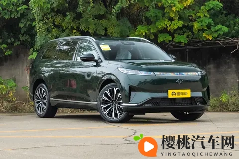 试驾2026款eπ008五座版，大空间家用SUV，配置实用-2