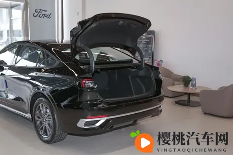 长安福特放大招了!蒙迪欧20T豪华型:大马力+低油耗,真香!-3