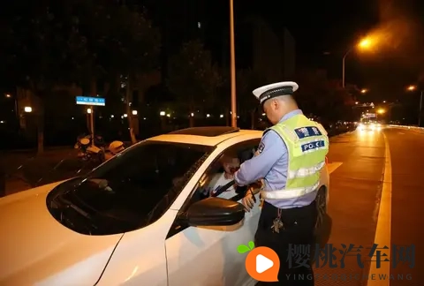 男人插曲女人视频软件：智能驾驶技术：重塑未来出行格局-3