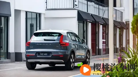 第215期：到底是谁在买沃尔沃XC40？-2