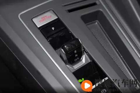 限时成交价199999元,26款大众高尔夫GTI来了,选它的理由是什么-2