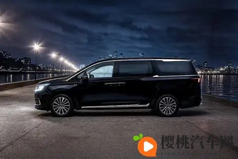 江淮RF8即将登陆俄罗斯市场,20T+8速自动变速箱,车长5215毫米-1