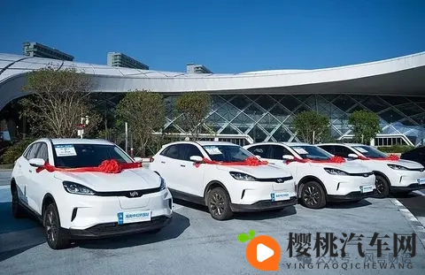 买倒闭车企车型是“残值狂欢”还是“踩坑被收割”-1