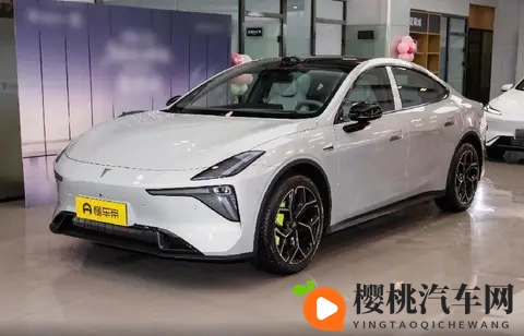 纯电家轿新选择！深蓝L06续航670km，配置越级，预售1399万起-3