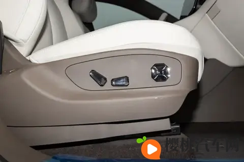 腾势N8L：颜值即正义，设计有深意，让每一次出行都成为享受-1