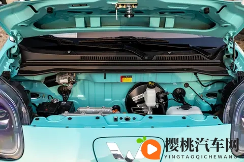 补贴价528万 宏光MINIEV四门版新车型上市 续航301km-1