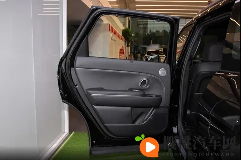 纯进口中大型SUV，优惠价2788万起，新一代帕里斯帝值得买吗？-3