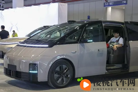 理想汽车此次针对 MEGA 车型处理方式是主动召回的 “破局”-1