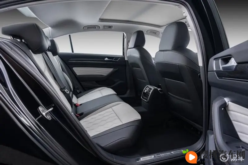 黄色软件污污污：涉黄软件内容低俗，警惕防范勿下载-1