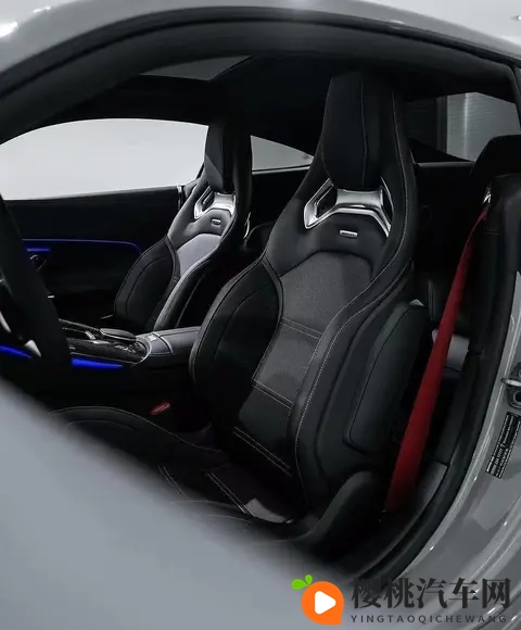 AMG GT 63涨价了，配置却砍了手势控制，这车到底值不值？-1