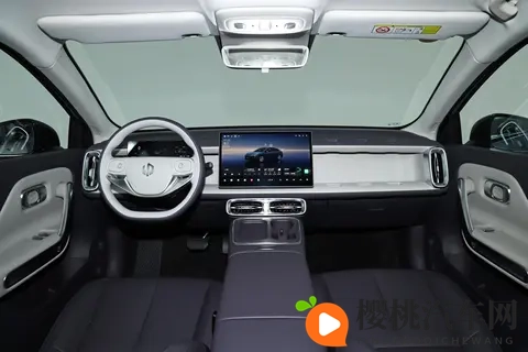 零跑B01激光雷达版,550km续航+激光雷达,售价1138万,值得一看-3