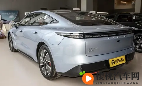 星纪元ES 2025款增程版Max，城区辅助驾驶的优势-3