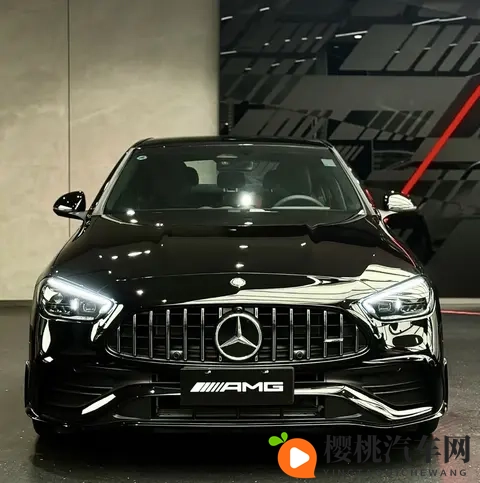 降价没换发动机，AMG C43慌了？性能车市场真变天了-2