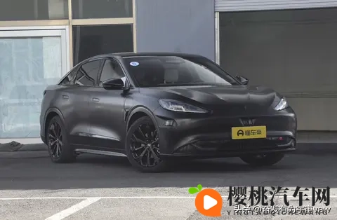 极狐阿尔法S6再出新款，性能版是真的猛-2