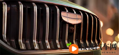 全新一代吉利帝豪开启预售 换装15T发动机 限时先享价689万起_-1