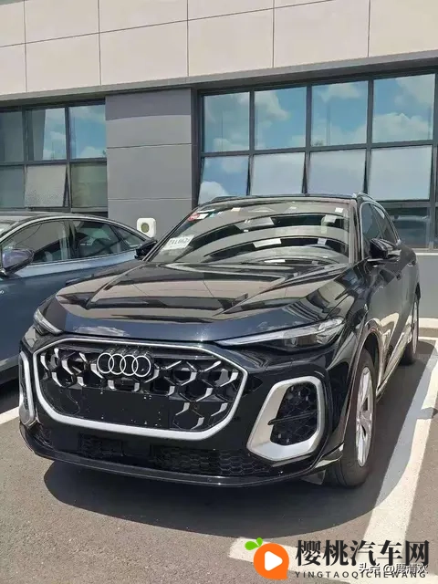 全新奥迪Q5L实车现身，配华为智驾+五代EA888发动机，会畅销吗？-1