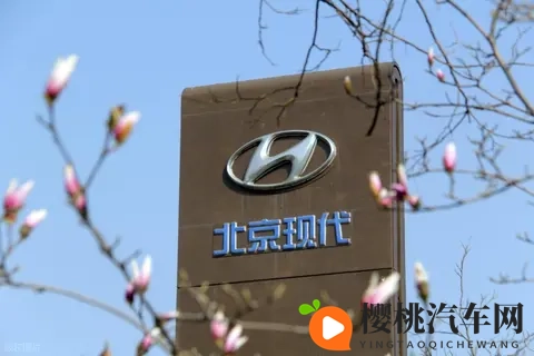 北京现代销量暴增 87%!EO 羿欧凭啥火?775% 高强度钢 + 9 气囊太硬核-2