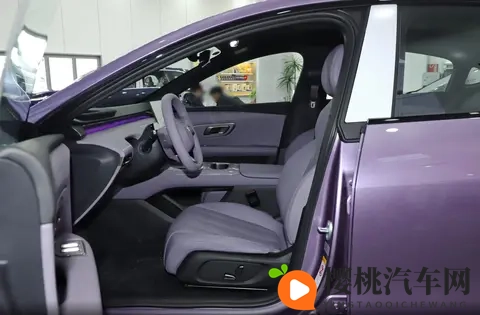 两款“平民轿跑”零跑Lafa5开启预售 深蓝L06将配第四代磁流变悬架-1