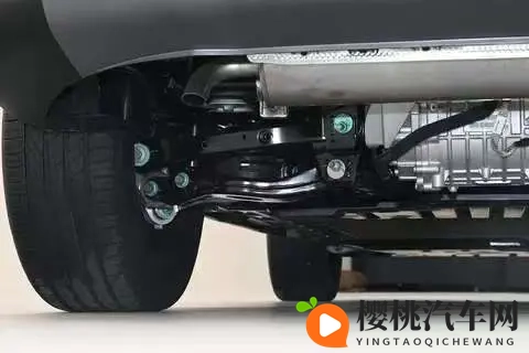 不到20万的“方盒子”SUV怎么样？方程豹钛7试驾后，说说真实感受-1