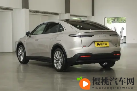 腾势 N8L 成都上市即热销 千万权益回馈西区用户-1