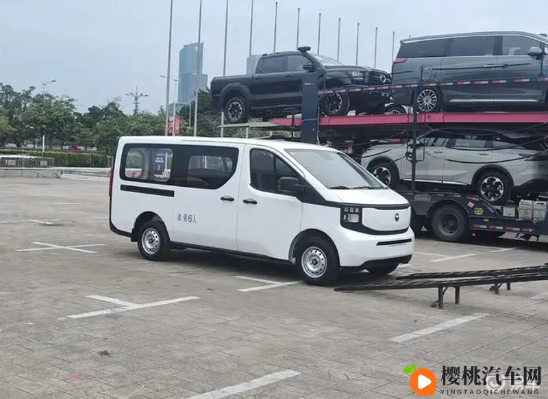 2025广州车展探馆:长安凯程V919荣耀版车展上市-1