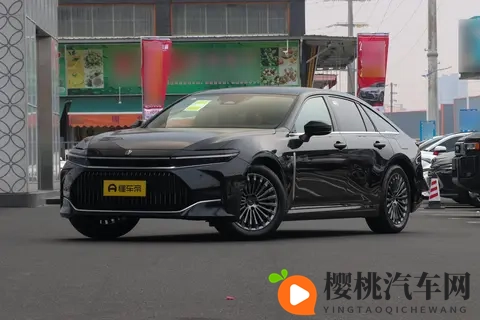 2024款进口皇冠选购指南:至享版 vs 至尊版深度解析-1