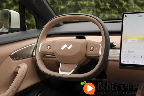 埃安i60纯电SUV 10万级的价格,实现20万级的享受-1