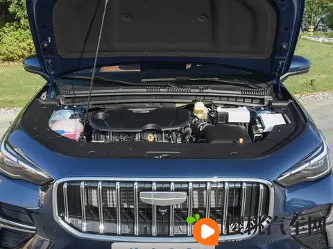 女生喊疼男生越往里寨app:汽车舒适驾驶体验揭秘,选车必备指南-1