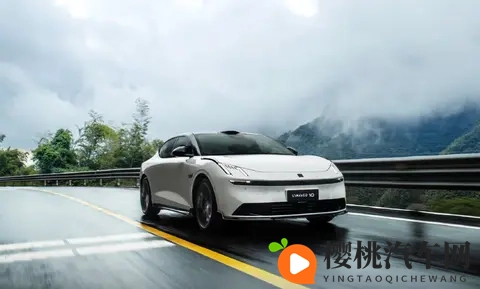 新能源浪潮下的破局者,解析领克10 EM-P的产品力与市场表现-3